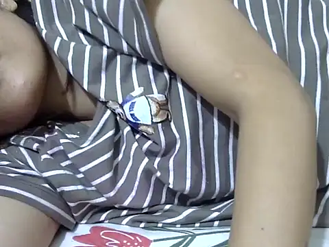 maira 33 online show from 03/05/26, 04:25