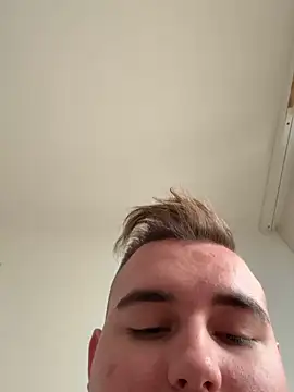 Snapshot of Tymek639 chatting on 10/31/25, 01:45 Tymek639 online show from 10/31/25, 01:45