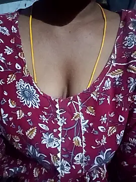 Snapshot of Sana-telugu1 chatting on 11/12/25, 09:53 Sana-telugu1 online show from 11/12/25, 09:53