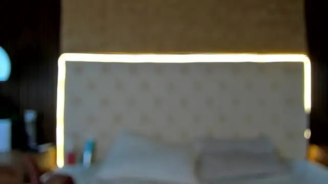 Camiila rosse online show from 01/05/26, 07:50