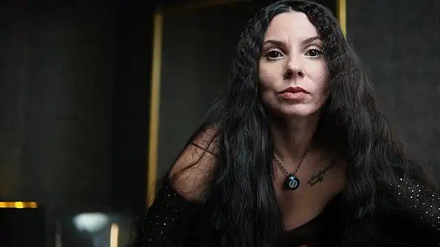 GiaEasyIce online show from 12/02/25, 08:04