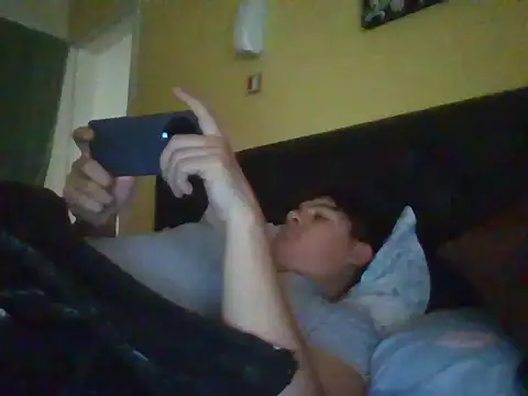 Myboy0020 online show from 11/07/25, 02:28