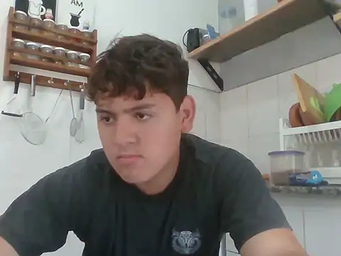 Myboy0020 online show from 11/12/25, 12:05