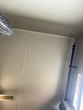 Snapshot of MiyaXo2 chatting on 11/12/25, 08:37 MiyaXo2 online show from 11/12/25, 08:37