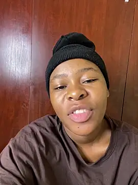 MiyaXo2 online show from 02/01/26, 12:20