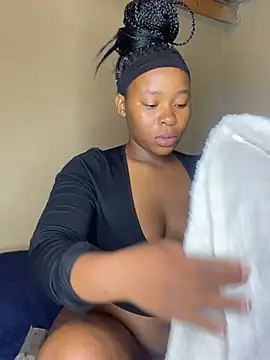 MiyaXo2 online show from 02/19/26, 07:54