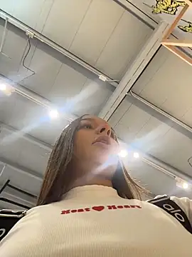 Brunettecollins05 online show from 11/28/25, 05:37