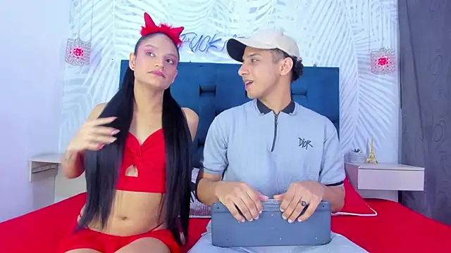 Snapshot of Dual-Desire chatting on 11/01/25, 06:15 Dual-Desire online show from 11/01/25, 06:15