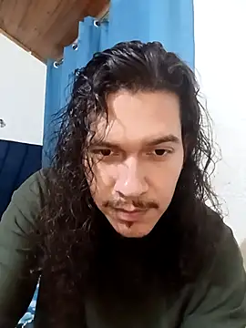 Snapshot of OnixAgata0 chatting on 03/31/26, 01:40 OnixAgata0 online show from 03/31/26, 01:40