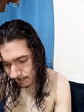 Snapshot of OnixAgata0 chatting on 04/11/26, 01:10 OnixAgata0 online show from 04/11/26, 01:10