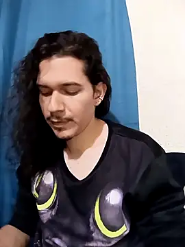 Snapshot of OnixAgata0 chatting on 04/12/26, 12:26 OnixAgata0 online show from 04/12/26, 12:26