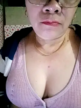 small-house123 online show from 02/18/26, 05:47