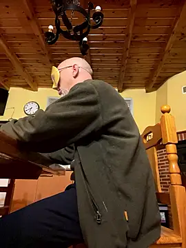 Snapshot of men1967 chatting on 01/18/26, 05:39 men1967 online show from 01/18/26, 05:39