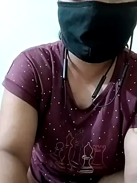 Snapshot of Hot__cute001 chatting on 11/02/25, 04:20 Hot cute001 online show from 11/02/25, 04:20