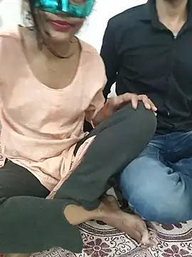 baby Cpl21 online show from 12/16/25, 07:13