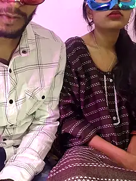 baby Cpl21 online show from 12/23/25, 08:23