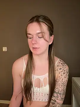 LisaFreierxx online show from 02/17/26, 09:21