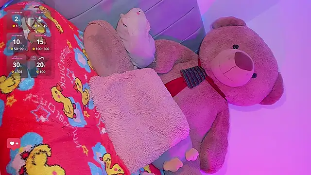 Snapshot of SexyNaza_1 chatting on 02/06/26, 12:59 SexyNaza 1 online show from 02/06/26, 12:59