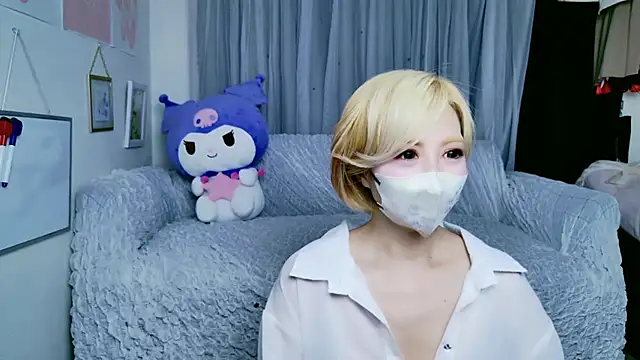 Snapshot of yuria_75075000 chatting on 11/12/25, 12:27 yuria 75075000 online show from 11/12/25, 12:27