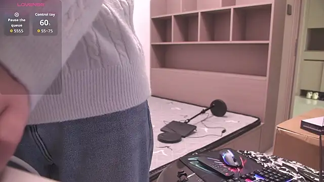 Abby-6 online show from 11/01/25, 03:03