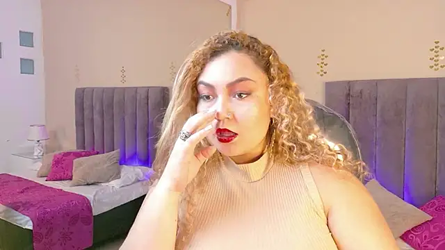 Sweet Rosee  online show from 12/17/25, 01:06