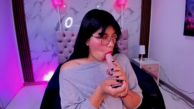 EsmeraldaChantre online show from 01/15/26, 11:48