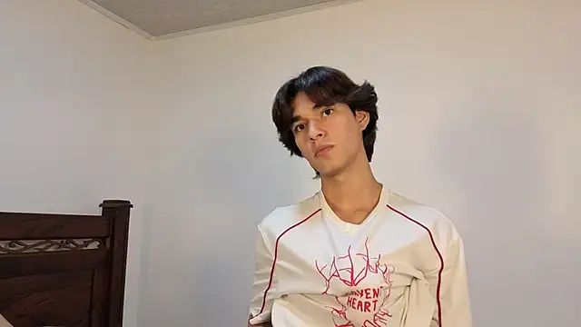 Snapshot of Raven_Eclipse chatting on 12/02/25, 10:16 Raven Eclipse online show from 12/02/25, 10:16