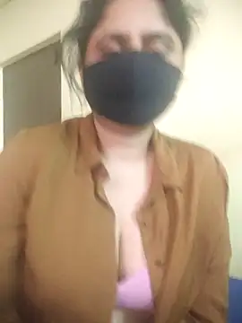 mouni499 online show from 03/08/26, 05:39