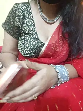 Snapshot of mouni499 chatting on 05/12/26, 09:28 mouni499 online show from 05/12/26, 09:28