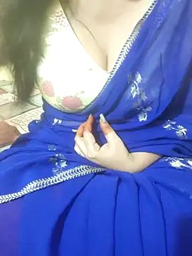 Snapshot of mouni499 chatting on 05/23/26, 03:49 mouni499 online show from 05/23/26, 03:49