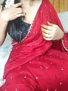 Snapshot of mouni499 chatting on 05/25/26, 05:30 mouni499 online show from 05/25/26, 05:30