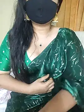 Snapshot of mouni499 chatting on 05/26/26, 02:57 mouni499 online show from 05/26/26, 02:57