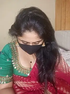 Snapshot of mouni499 chatting on 05/28/26, 03:20 mouni499 online show from 05/28/26, 03:20