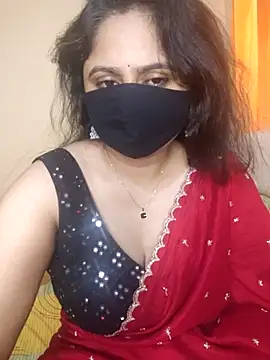 Snapshot of mouni499 chatting on 05/31/26, 04:42 mouni499 online show from 05/31/26, 04:42