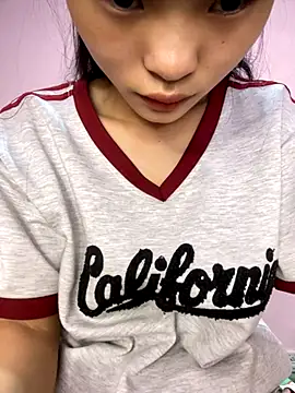 lung-linh online show from 12/15/25, 03:00