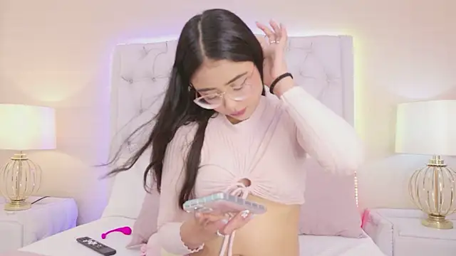 ScarlettPetrova online show from 01/09/26, 11:46