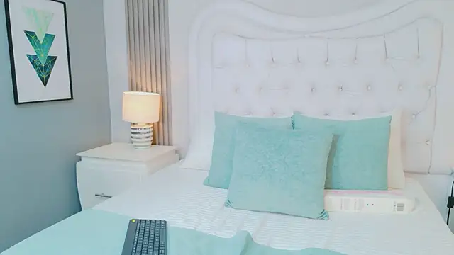 ScarlettPetrova online show from 03/24/26, 11:59