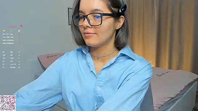 Xo Laura online show from 01/18/26, 03:32