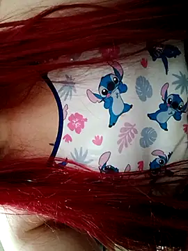 ruiviinhaah online show from 11/14/25, 11:53