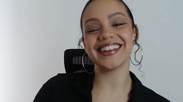 Snapshot of goddessvenus444 chatting on 02/23/26, 04:04 goddessvenus444 online show from 02/23/26, 04:04