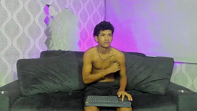 Snapshot of Boy_savoy chatting on 02/09/26, 07:23 Boy savoy online show from 02/09/26, 07:23