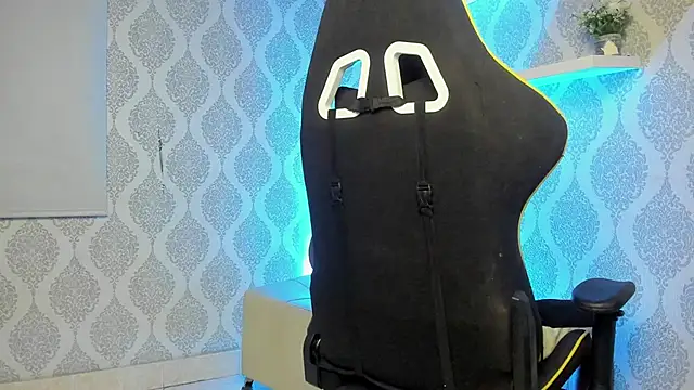 Snapshot of Boy_savoy chatting on 02/23/26, 07:39 Boy savoy online show from 02/23/26, 07:39