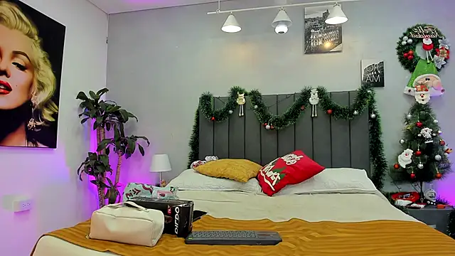 kendra london online show from 12/15/25, 11:36