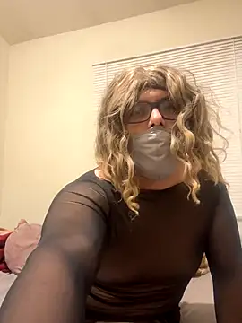 kittymia471 online show from 11/02/25, 12:51