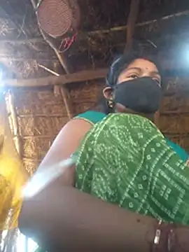 Snapshot of Sexy_monikah chatting on 05/22/26, 05:58 Sexy monikah online show from 05/22/26, 05:58