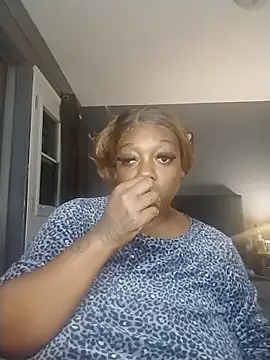 BiancaClarkson online show from 11/18/25, 03:45