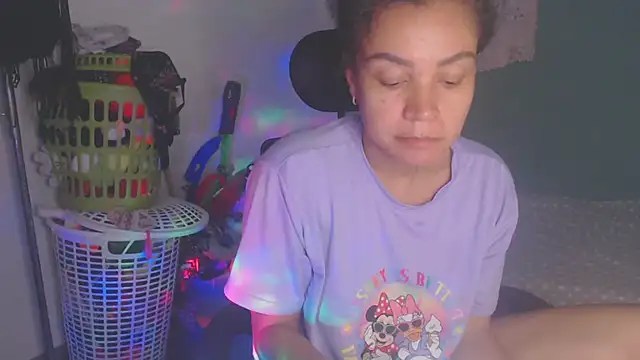 shayna cute online show from 06/30/26, 12:44