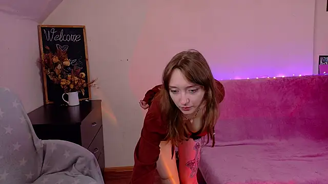 TinyMuse  online show from 11/09/25, 09:40