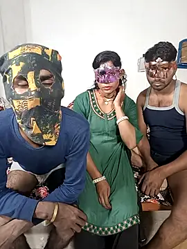 Real-Family online show from 11/28/25, 03:47