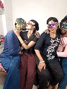 Real-Family online show from 12/02/25, 05:19